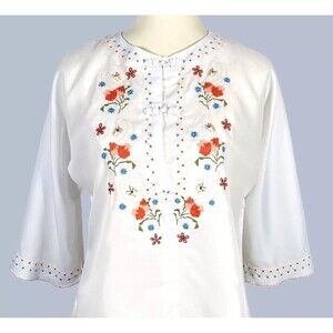 Vintage Asian Embroidered Womens Top M White Butterflies Frog Clasp Knot Kimono